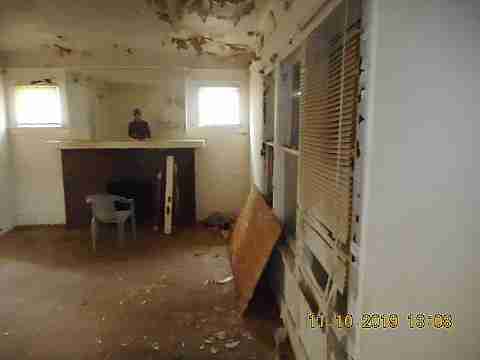 12090 Roselawn (20)_m.jpg